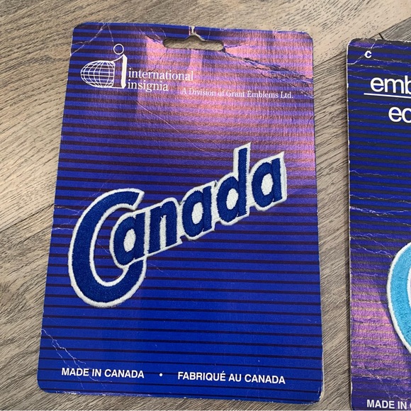 Vintage NEW 3 Canada Patches Badges Embroidered and Wayfarer Self Adhesive - Picture 3 of 7